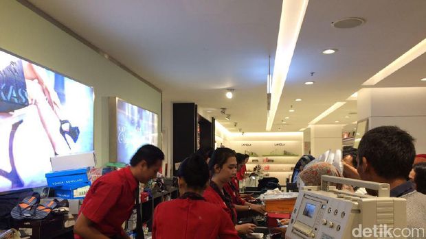 Karyawan Matahari Pasaraya Blok M