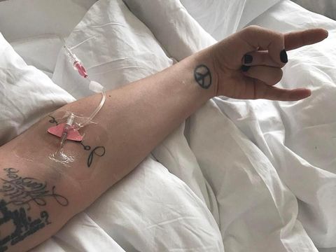 Sakit Serius, Lady Gaga Dapat Kiriman Bunga dan Jaket dari Beyonce