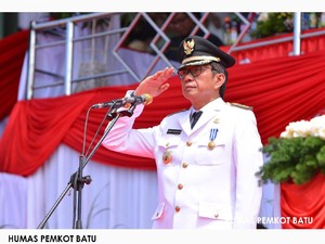 Ditangkap KPK, Wali Kota Batu Langsung Dipecat PDIP