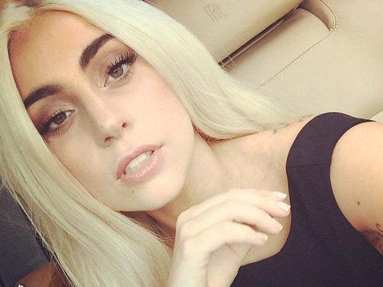 Balik ke Studio Rekaman, Lady Gaga Sembuh dari Fibromylagia? Balik ke Studio Rekaman, Lady Gaga Sembuh dari Fibromylagia?