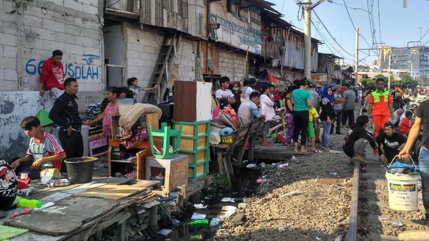 Rumahnya Dekat Alexis Ludes Terbakar, Indra Hanya Bisa Bawa Baju