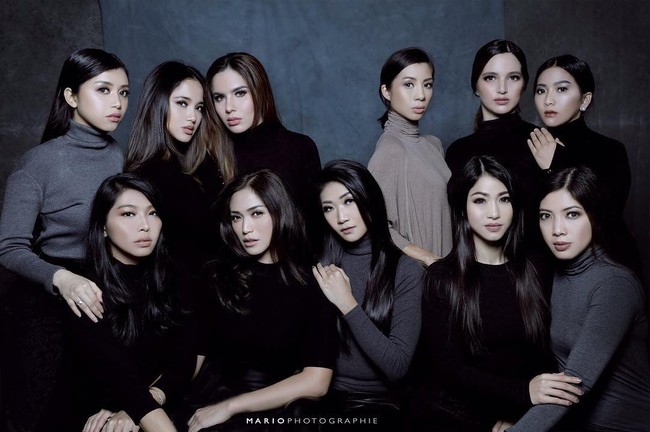 Berpose dengan busana serba monokrom ala personel Girl Squad bisa jadi inspirasimu dan teman-teman ketika ingin melakukan foto dengan tema tertentu. Foto: dok. Instagram