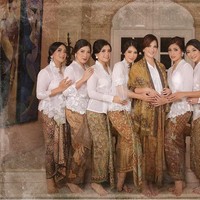 Girl Squad berfoto dengan kebaya dalam rangka memperingati Hari Kartini. Foto: dok. Instagram