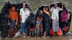 Miris, Begini Penderitaan Kaum Rohingya Kala Hujan Deras