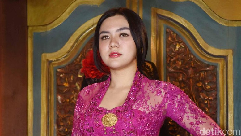 Blak-blakan soal First Travel, Vicky Shu Sebut Nama Merry Putrian Blak-blakan soal First Travel, Vicky Shu Sebut Nama Merry Putrian