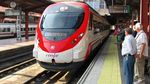 Foto: Aneka Kereta Antar Terminal Bandara di Dunia