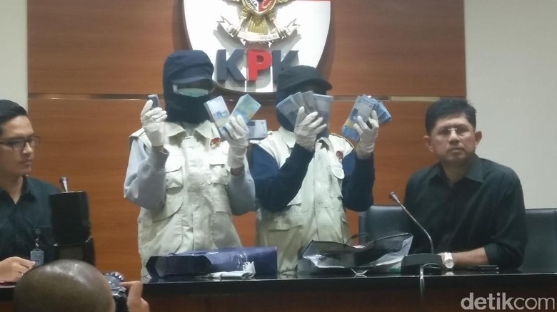 Lolos dari Saber Pungli, Kepala ULP Pemkot Batu Terjerat KPK Lolos dari Saber Pungli, Kepala ULP Pemkot Batu Terjerat KPK