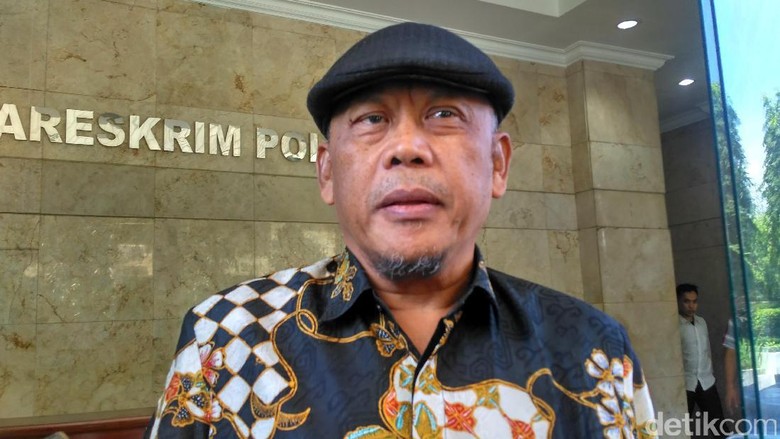 PK Ahok Ditolak MA, Eggi Sudjana Tertawa PK Ahok Ditolak MA, Eggi Sudjana Tertawa