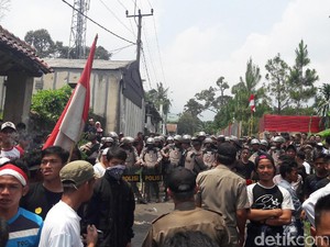 Pesantren Ibnu Masud Bogor Didemo, Warga Minta Ditutup