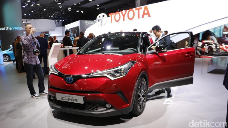 Toyota C-HR (Foto: Dadan Kuswaraharja) Toyota C-HR (Foto: Dadan Kuswaraharja)