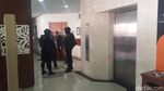 Dikawal Panser Brimob, KPK Geledah Balai Kota Among Tani