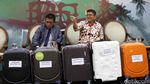 Pansus Angket KPK Bawa 5 Koper Dokumen ke Paripurna
