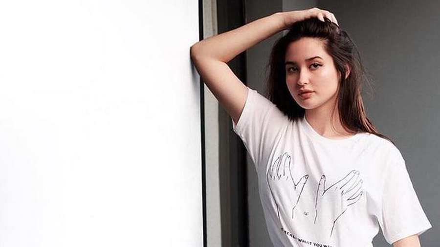 Pilih Mana? Anak Titi DJ, Stephanie Poetri dengan Kacamata atau Nggak?