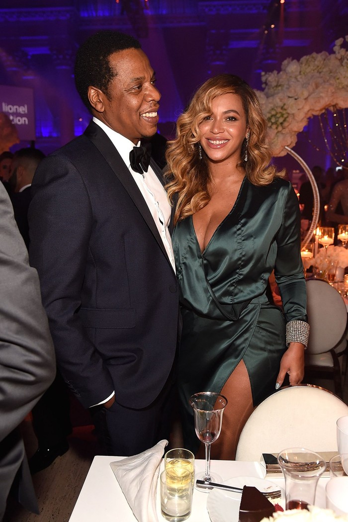 Beyonce New York, NY - Jay-Z and Beyonce leave Rihannas 3rd Annual Diamond Ball Benefitting The Clara Lionel Foundation at Cipriani Wall Street.
Pictured: Beyonce, Jay-Z
BACKGRID USA 14 SEPTEMBER 2017
BYLINE MUST READ: BlayzenPhotos / BACKGRID
USA: +1 310 798 9111 / usasales@backgrid.com
UK: +44 208 344 2007 / uksales@backgrid.com
*UK Clients - Pictures Containing Children
Please Pixelate Face Prior To Publication*