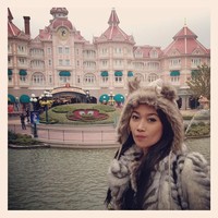 Jika melihat kembali foto-foto lama Ratu Felisha, perubahannya kini memang tampak signifikan. Bibirnya dulu tak setebal saat ini. Foto: dok. Instagram