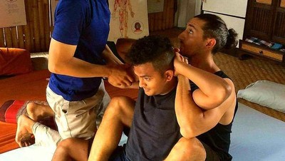 Ketika Dokter Barat Praktikkan Terapi Mengerikan dari Timur