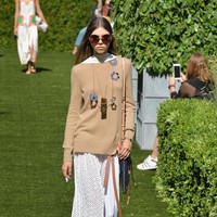 A model walks the runway during the Tory Burch Spring Summer 2018 Fashion Show at Cooper Hewitt, Smithsonian Design Museum on September 8, 2017 in New York City.  (Photo by Slaven Vlasic/Getty Images for Tory Burch)