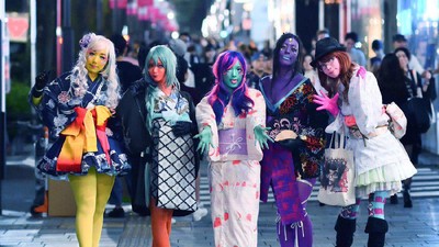 Foto: Tren Gadis Warna-warni di Jepang