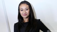 Senyumnya saat bergaya di depan kamera. (Dok. detikHOT)