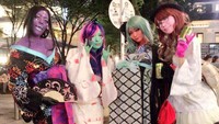 Di Jepang tengah ada tren Isshoku Hada atau yang memiliki arti kulit berwarna unik. Tren ini umumnya dilakukan oleh kaum hawa (@miyakocore/Twitter)