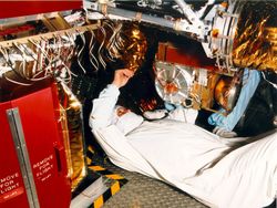 Hasil Karya Cassini, Satelit Penjaga Saturnus