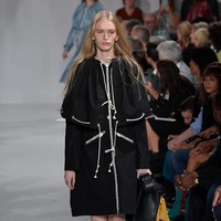 A model walks the runway for Calvin Klein Collection fashion show during New York Fashion Week  on September 7, 2017 in New York City.  (Photo by Slaven Vlasic/Getty Images)