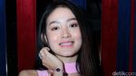 Gaya Natasha Wilona tampil Serba Pink