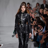 A model walks the runway for Calvin Klein Collection fashion show during New York Fashion Week  on September 7, 2017 in New York City.  (Photo by Slaven Vlasic/Getty Images)