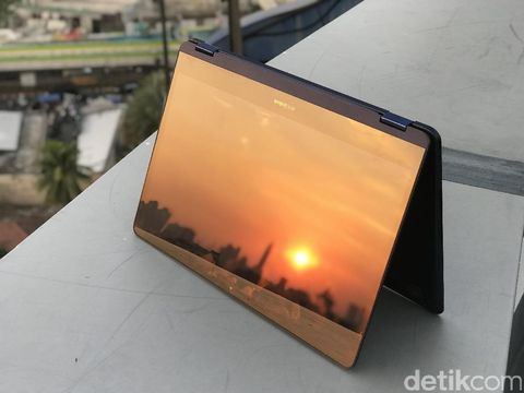 ZenBook Flip S: Desain Mewah, Performa Wah