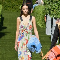A model walks the runway during the Tory Burch Spring Summer 2018 Fashion Show at Cooper Hewitt, Smithsonian Design Museum on September 8, 2017 in New York City.  (Photo by Slaven Vlasic/Getty Images for Tory Burch)