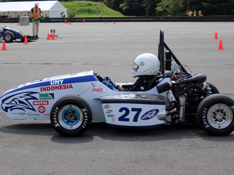 Mobil Formula Buatan Mahasiswa Yogya Dapatkan Hasil Bagus