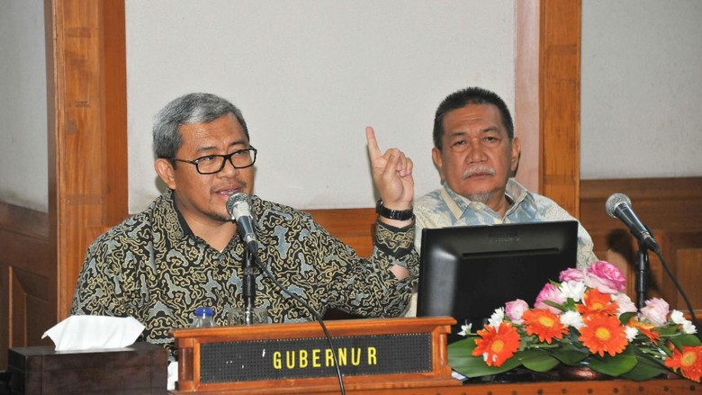 Kembali Sentil PKS, Fahri Ungkit Perjuangan Rayu Deddy Mizwar Kembali Sentil PKS, Fahri Ungkit Perjuangan Rayu Deddy Mizwar
