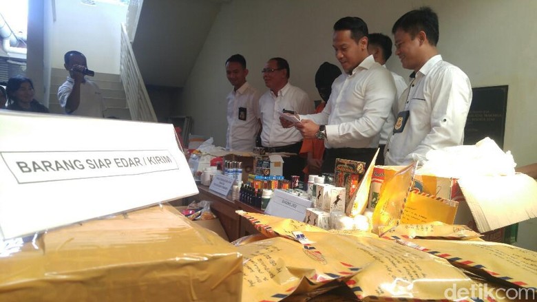 Apakah Tetes Mata Bisa Jadi Obat Perangsang - Terkait Mata