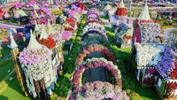 Taman bunga seluas 7,2 hektar ini dibuka pada tahun 2013 (Dubai Miracle Garden/Facebook)