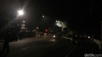 Massa mulai membubarkan diri dan jalanan tampak lengang (Foto: Ahmad Bil Wahid/detikcom)