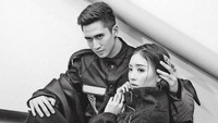 Mereka pun sering terlihat mesra saat dipasangkan berdua baik dalam layar kaca maupun saat pemotretan. (Dok. Instagram/bramastavrl)