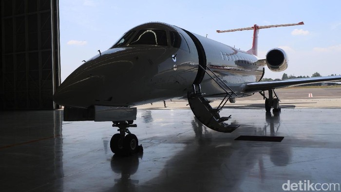 Penggunaan pesawat jet pribadi cukup diminati di berbagai negara di dunia. Beginilah kemewahan pesawat jet pribadi umumnya digunakan oleh para pengusaha.