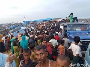 74 Ton Bantuan dari RI Tiba di Bangladesh