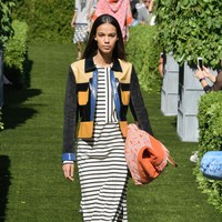 A model walks the runway during the Tory Burch Spring Summer 2018 Fashion Show at Cooper Hewitt, Smithsonian Design Museum on September 8, 2017 in New York City.  (Photo by Slaven Vlasic/Getty Images for Tory Burch)