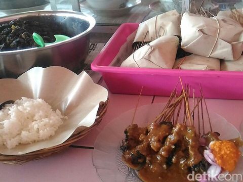Sate Dan Krengsengan Bekicot Kediri