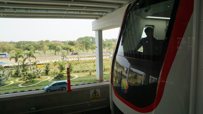 Naik Skytrain, Pindah Terminal di Bandara Soetta Jadi Lebih Mudah