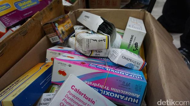 Selain obat daftar G, diamankan pula berbagai jenis obat kuat yang tidak memiliki izin edar