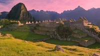 Keindahan Machu Picchu di Peru memang menyihir banyak traveler untuk datang. Sunrise dari Machu Picchu pun disebut sebagai yang terbaik ke 6 di dunia (Thinkstock)