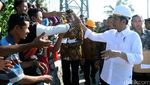 Jokowi Resmikan Jembatan Gantung di Magelang
