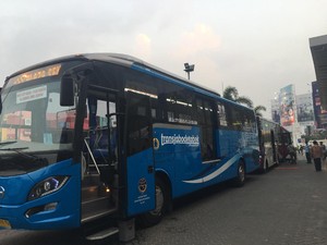 Keren, TransJ Premium Bekasi-Senayan Dilengkapi Wi-Fi dan Dikawal