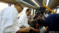 Budi mengatakan solusi jangka pendek, pihaknya berencana untuk membuat transportasi yang langsung ke tempat tujuan. Harapannya pola seperti ini membuat warga berpaling ke angkutan bus.