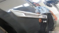Namun memang sangat disayangkan bahwa mobil yang dihargai Rp 1 miliar ini tidak memiliki BPKB.
