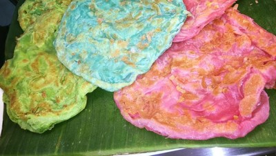 Disajikan Warna-warni, Roti Canai dan Nasi Lemak Jadi Makin Unik
