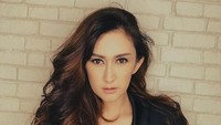 Beberapa waktu terakhir rumah tangga Nafa-Zack memang sedang diguncang isu tak sedap. Dok. Instagram/nafaurbach