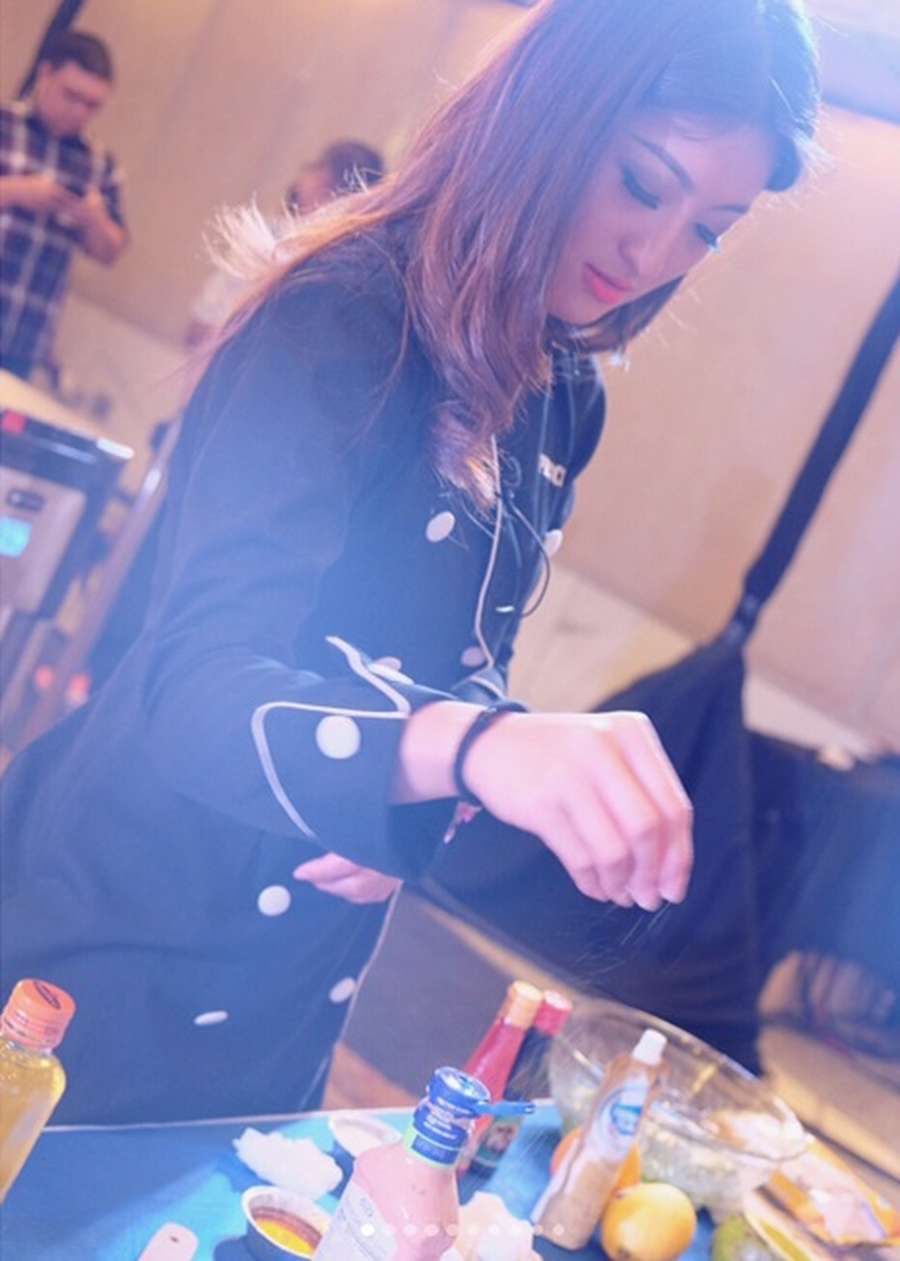 Awas Terpana Pesona Chef Priscil Yang Seksi Awas Terpana Pesona Chef Priscil Yang Seksi